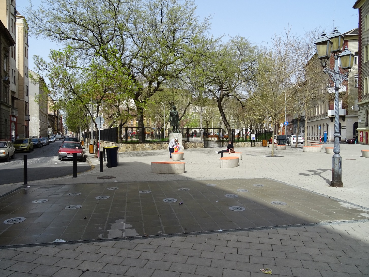 Almássy tér, Hutyra Ferenc utca Zöldkalauz